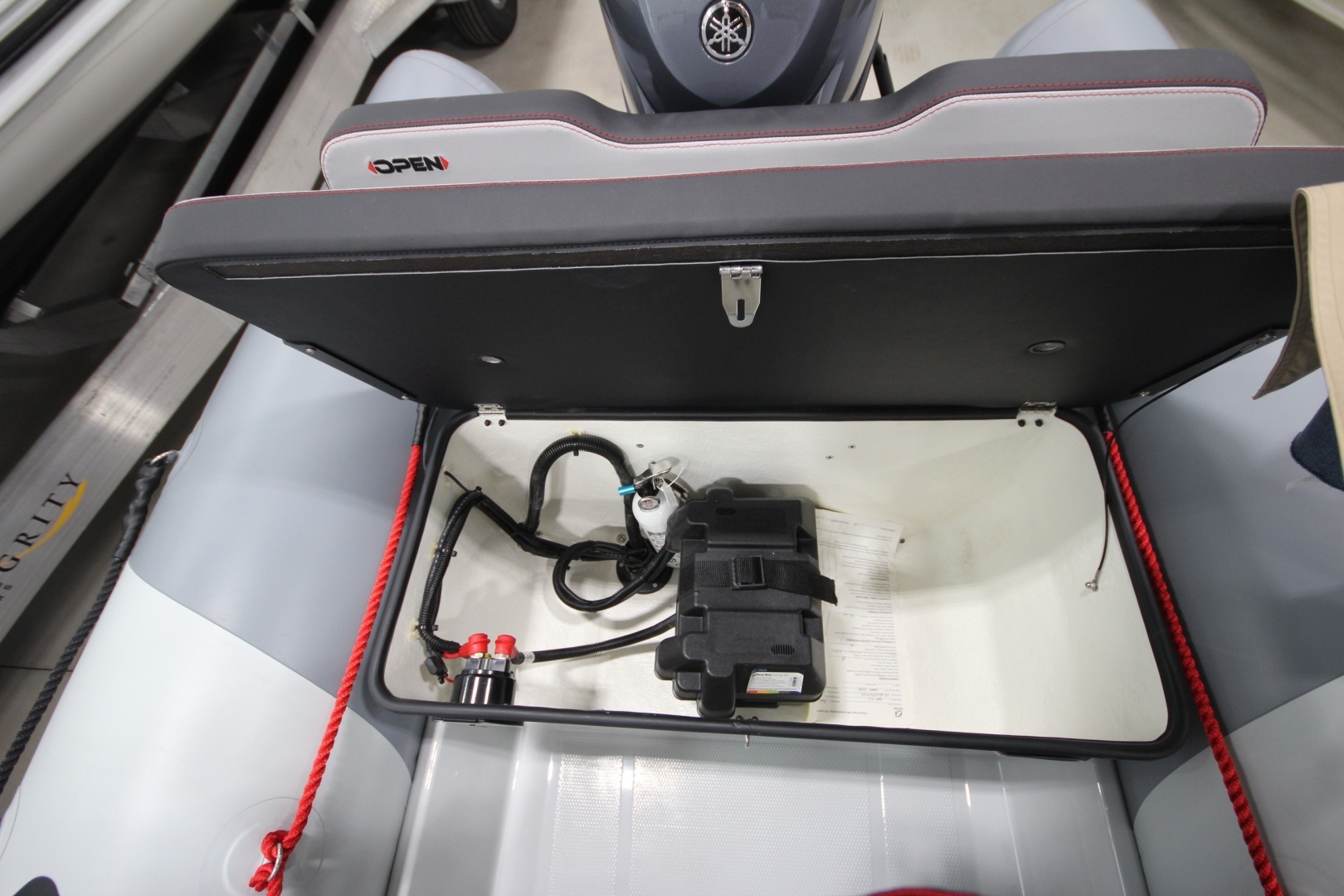 2026 Zodiac Open 4.2 NEO F50 - Image 8