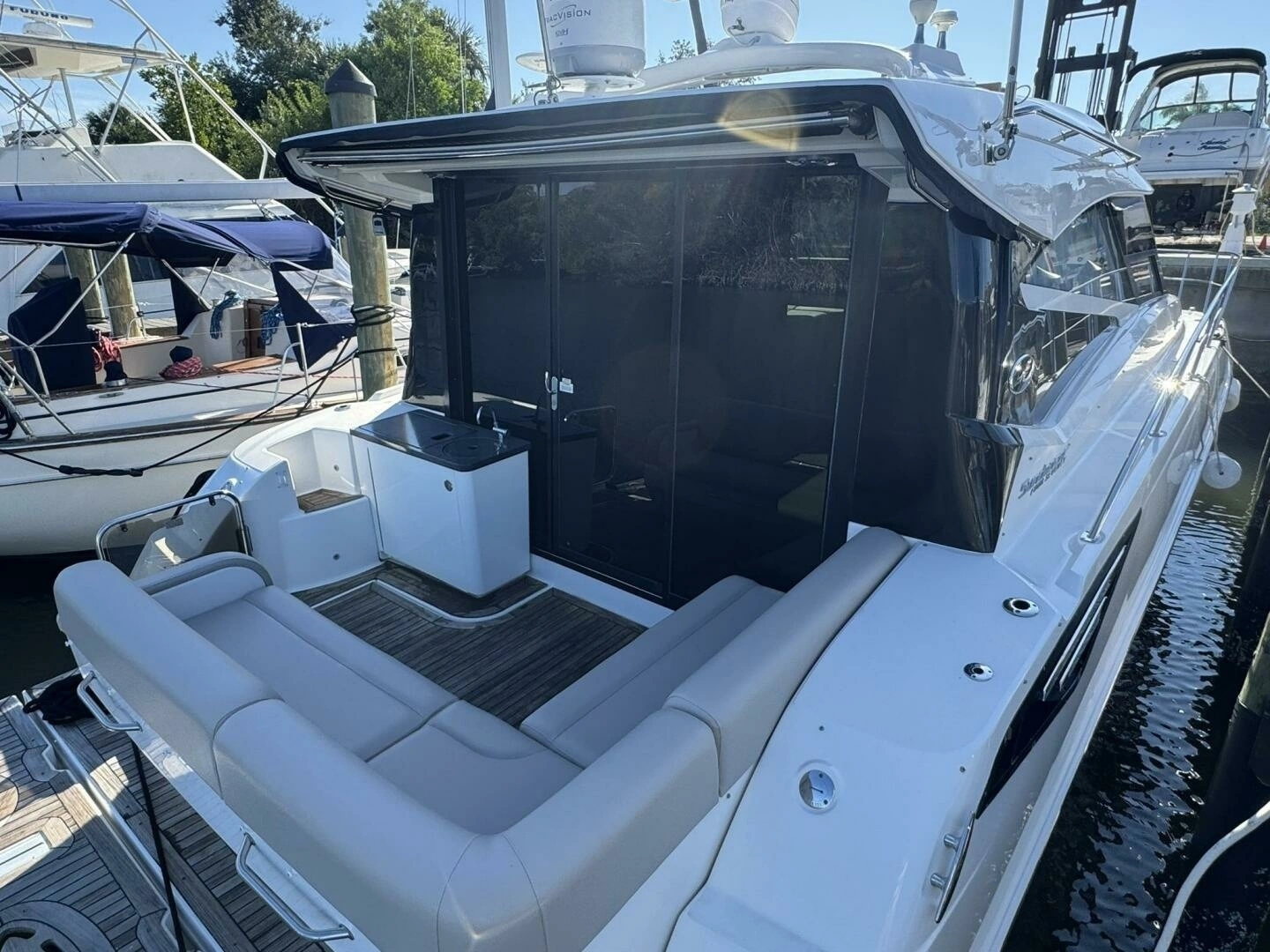 2016 Sea Ray 470 Sundancer - Image 31
