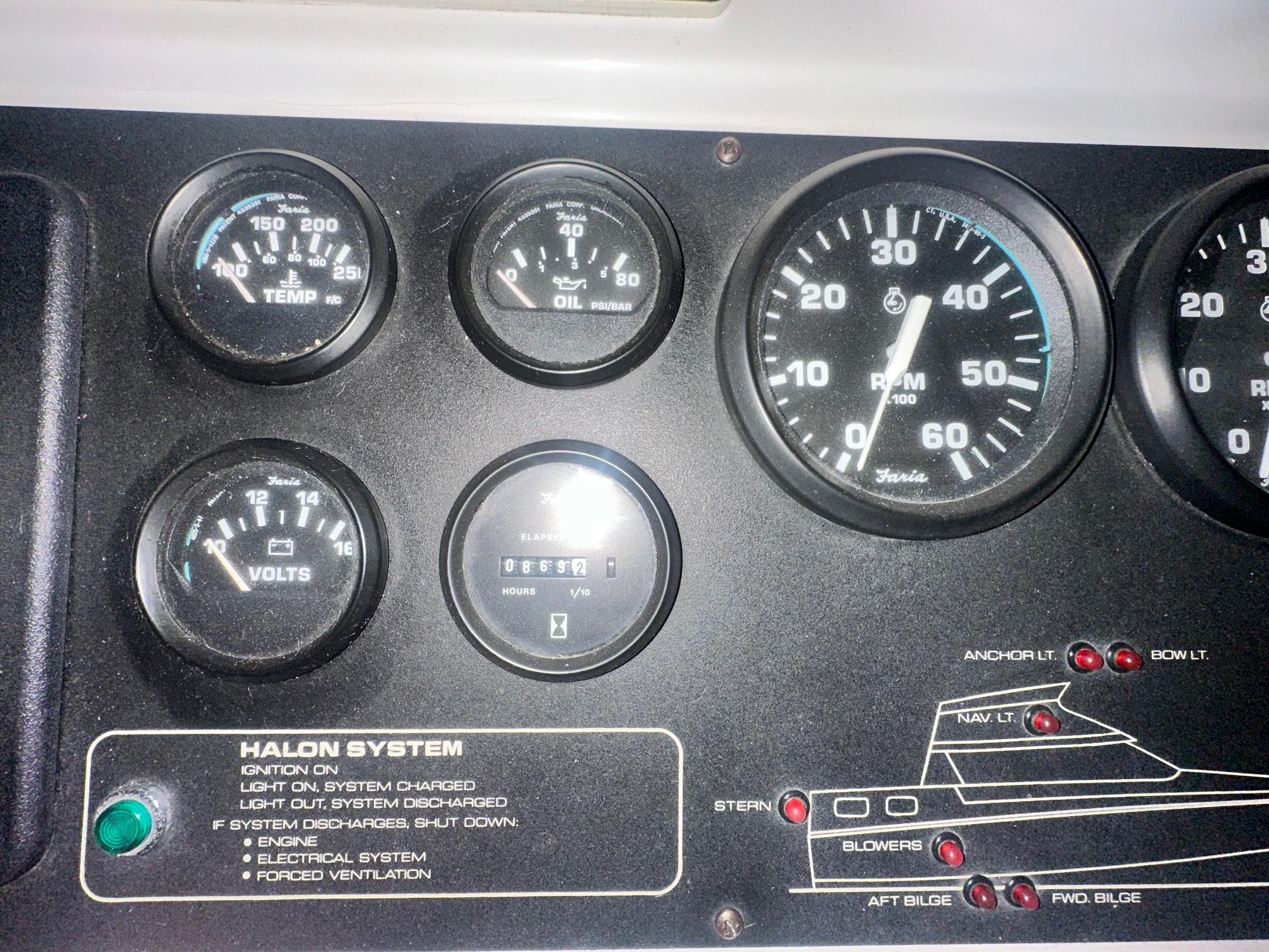 1992 Silverton 34 Motor Yacht - 23