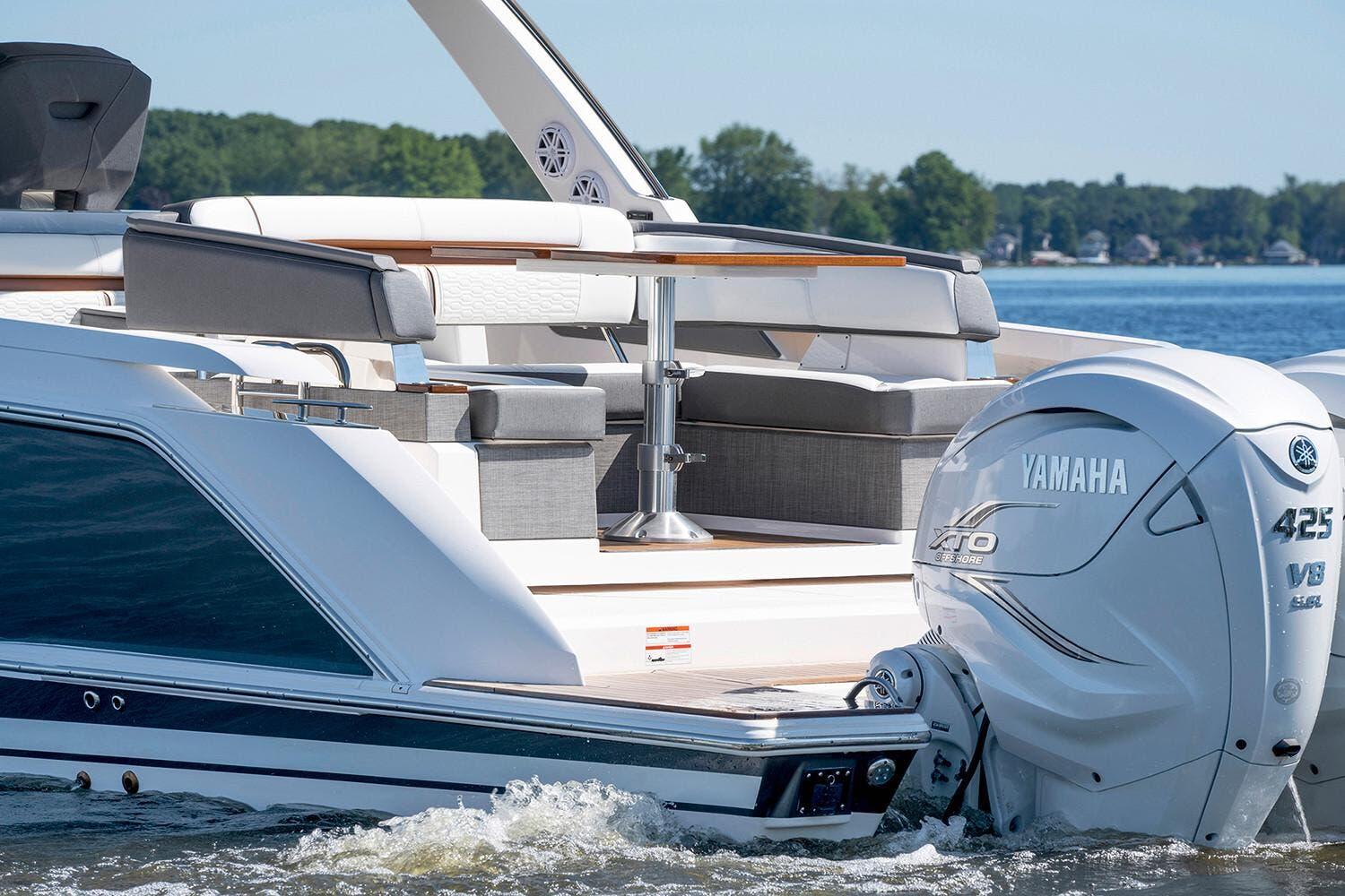 2026 Tiara Yachts 43LS - 16