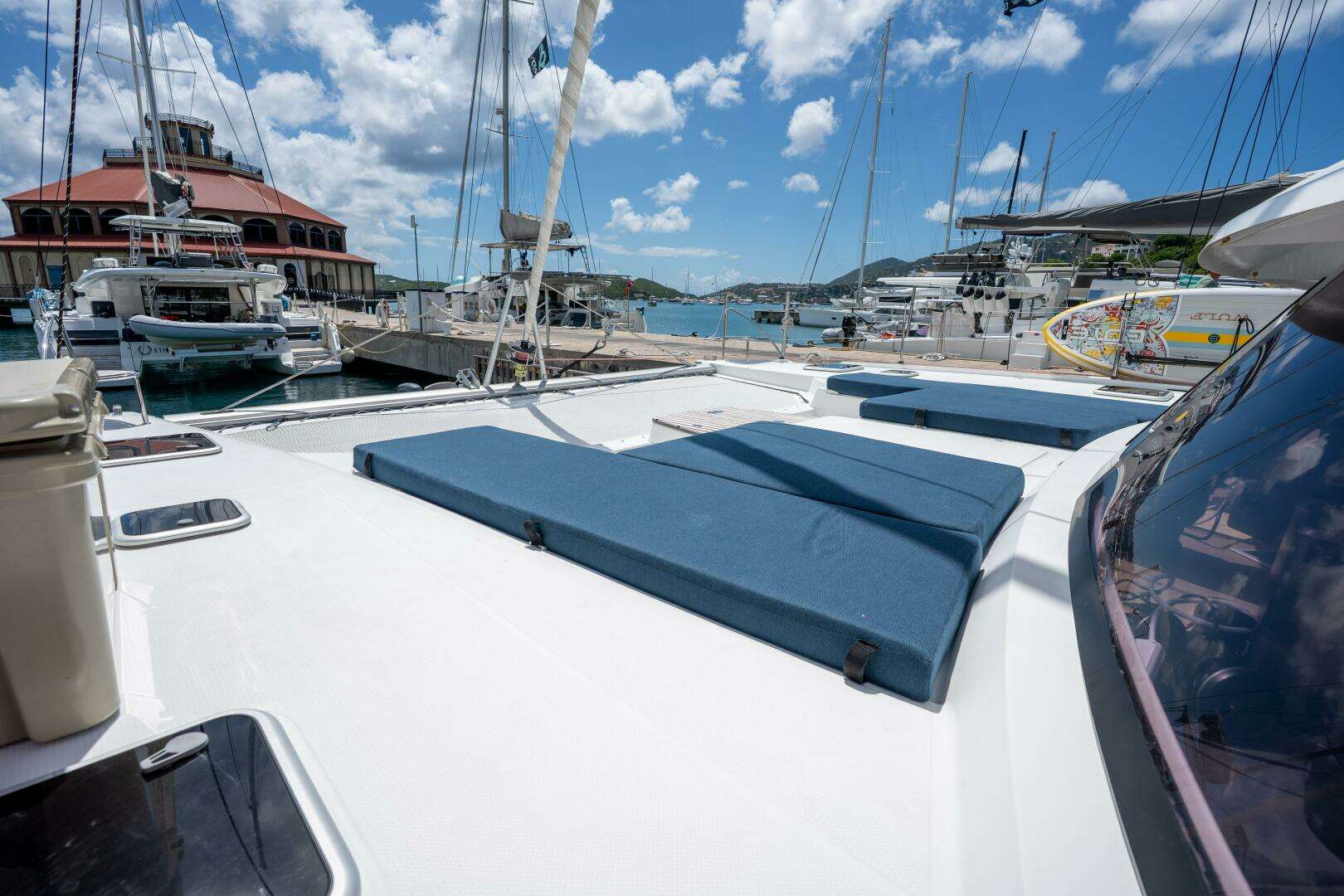 2020 Fountaine Pajot — - Image 6