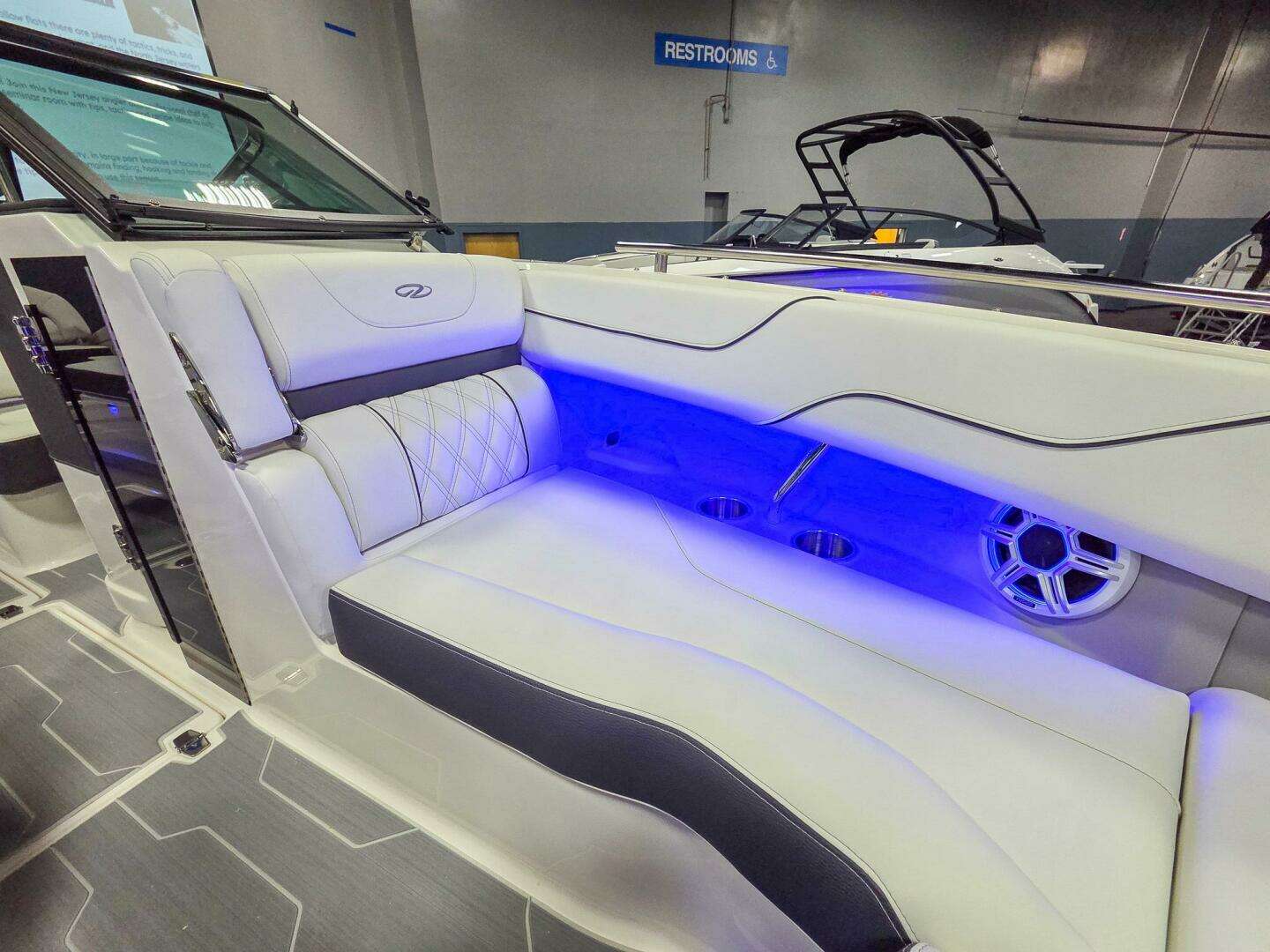 2026 Regal LX6 - Image 17