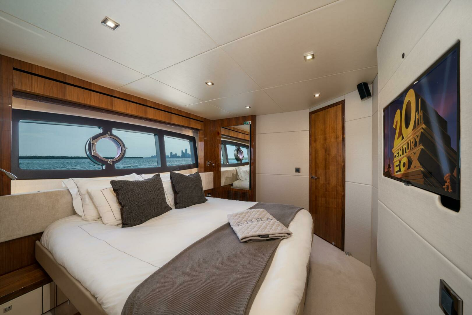 2015 Sunseeker 28 METER - Image 24