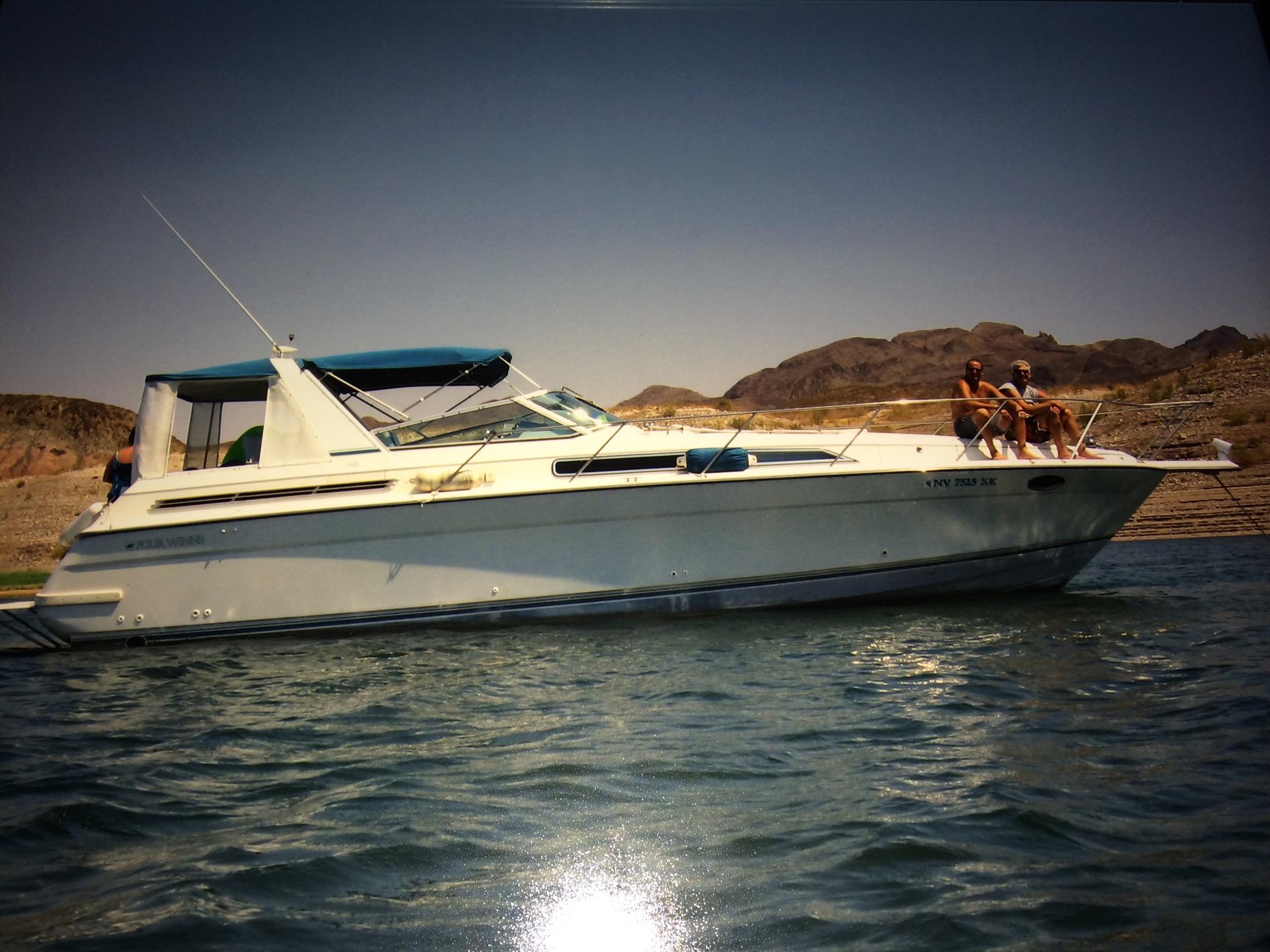 1992 Four Winns 365 Express