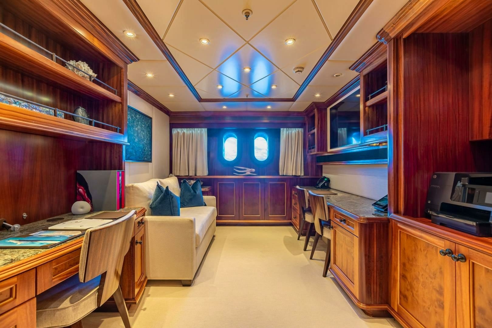 2009 Trinity Yachts Custom - Image 14