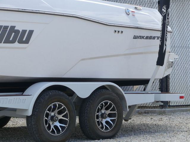 2023 Malibu Wakesetter 23 LSV - 10