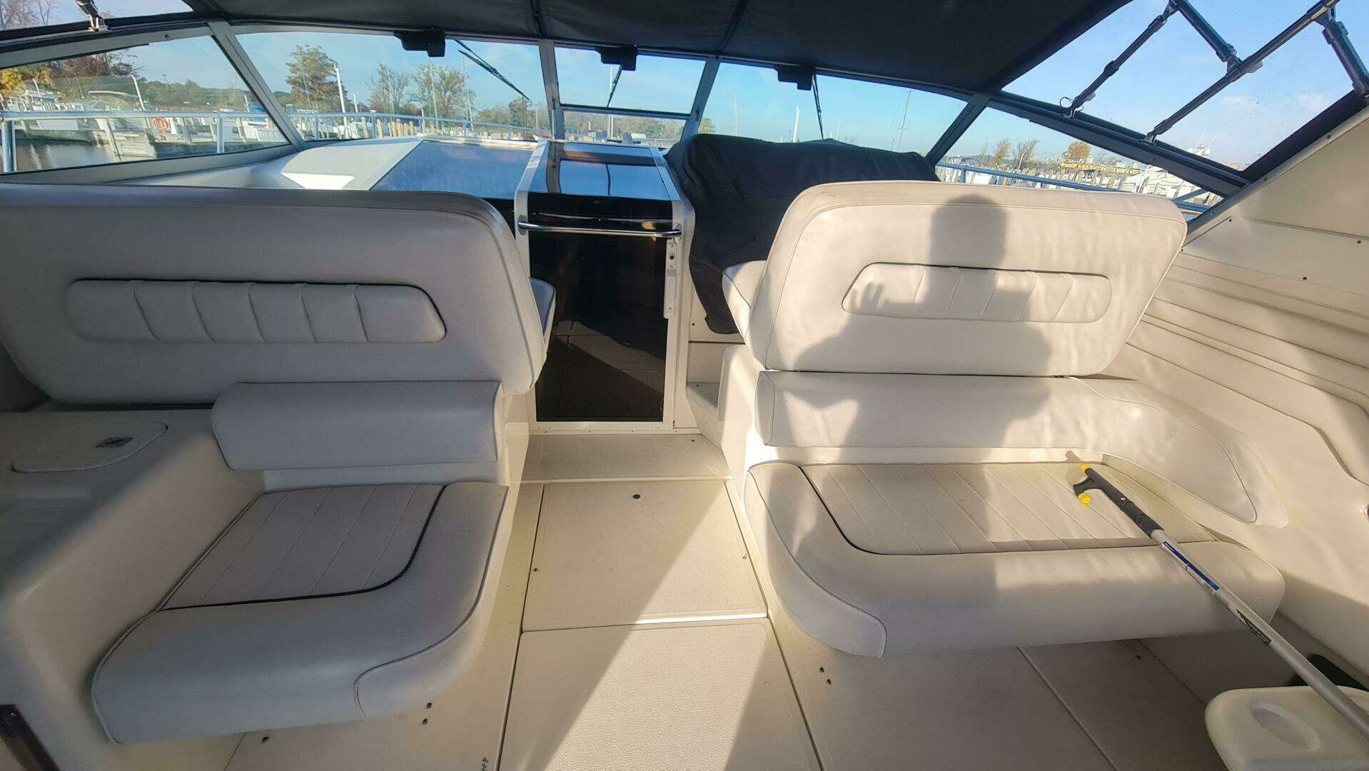 1995 Sea Ray 400 Express - Image 4