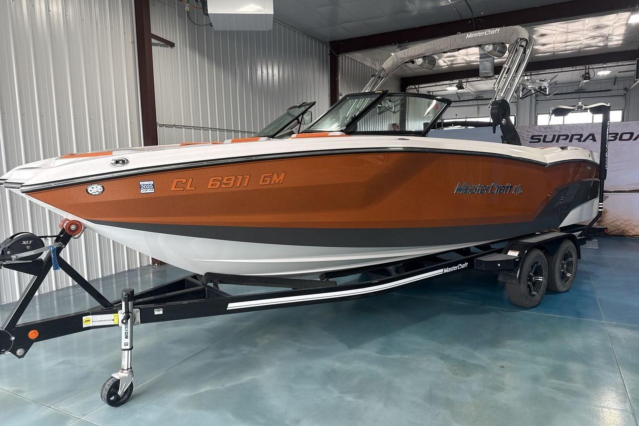 2021 MasterCraft NXT24
