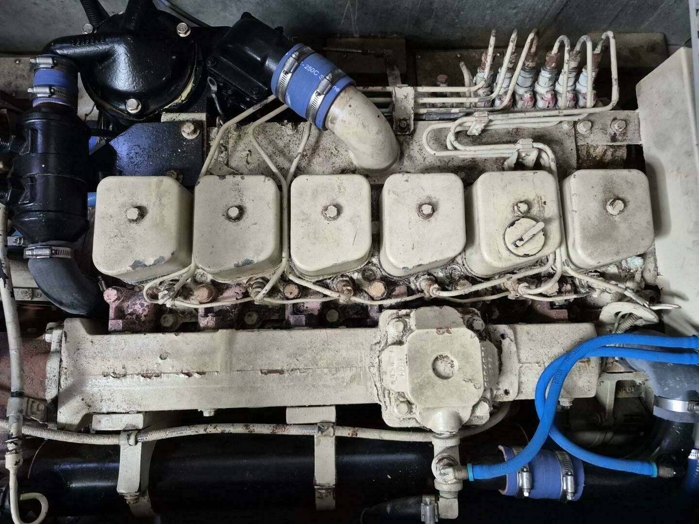 1991 Carver — - Image 38