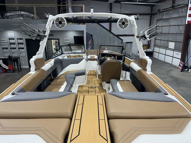 2025 ATX Surf Boats 24 Type-S - 8