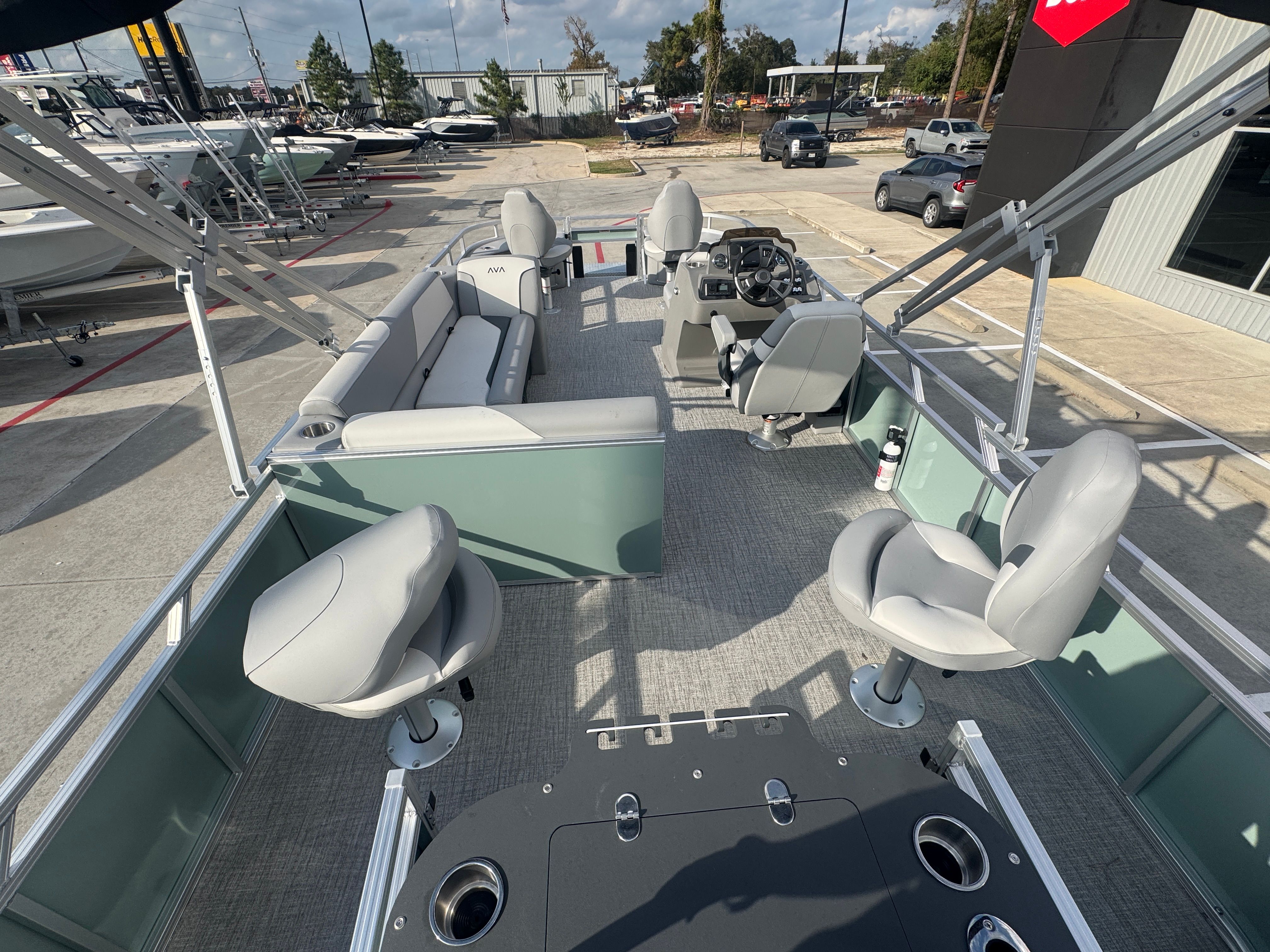 2026 Avalon Venture 85 Quad Fish - 21' - 22