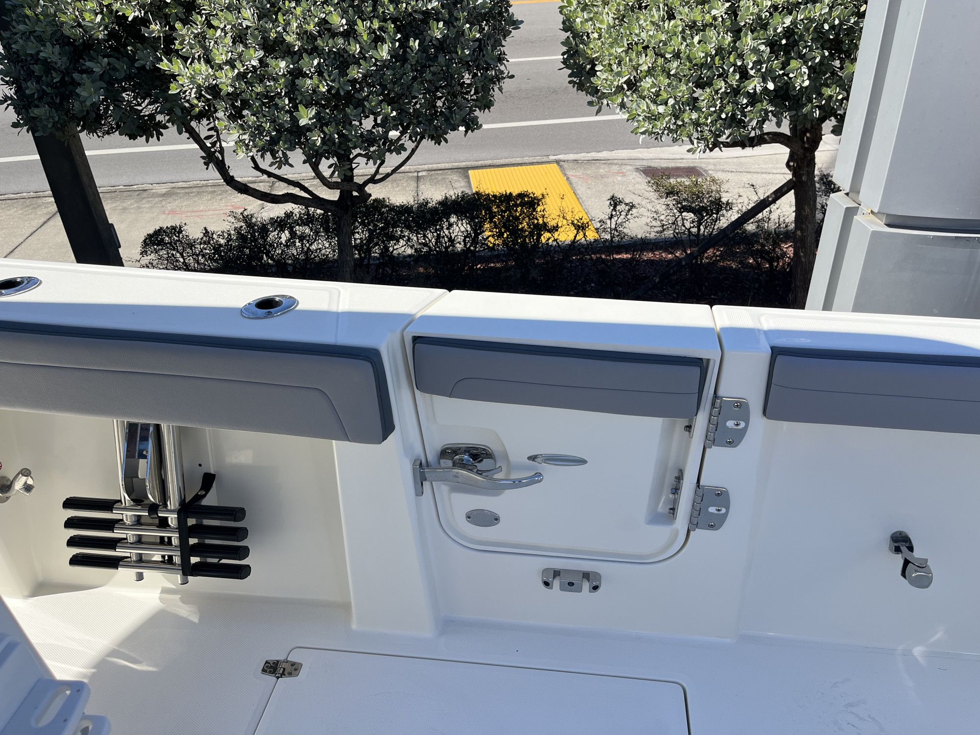 2026 Cobia 285 Open Center Console - 32