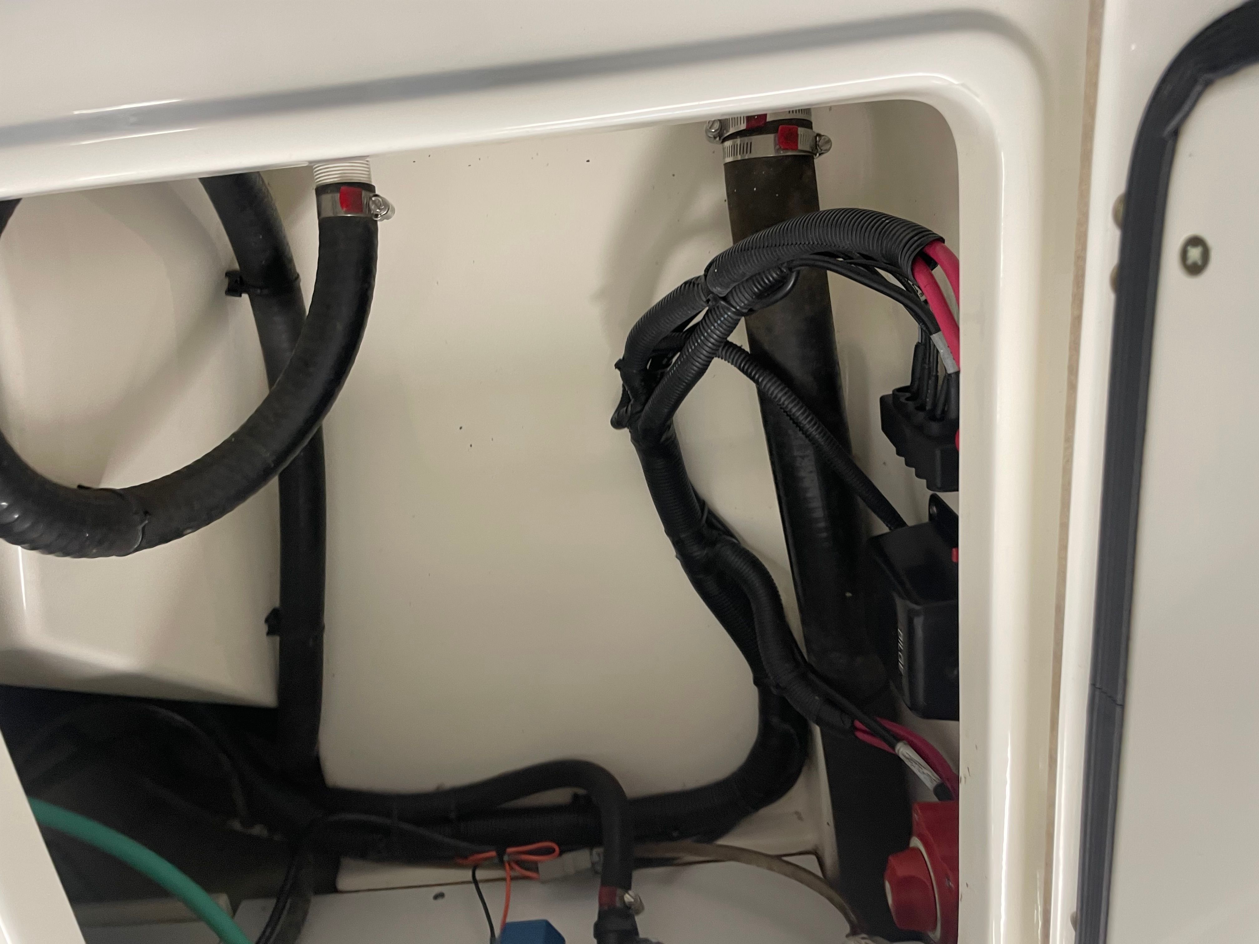 2017 BOSTON WHALER 180 DAUNTLESS - Image 5