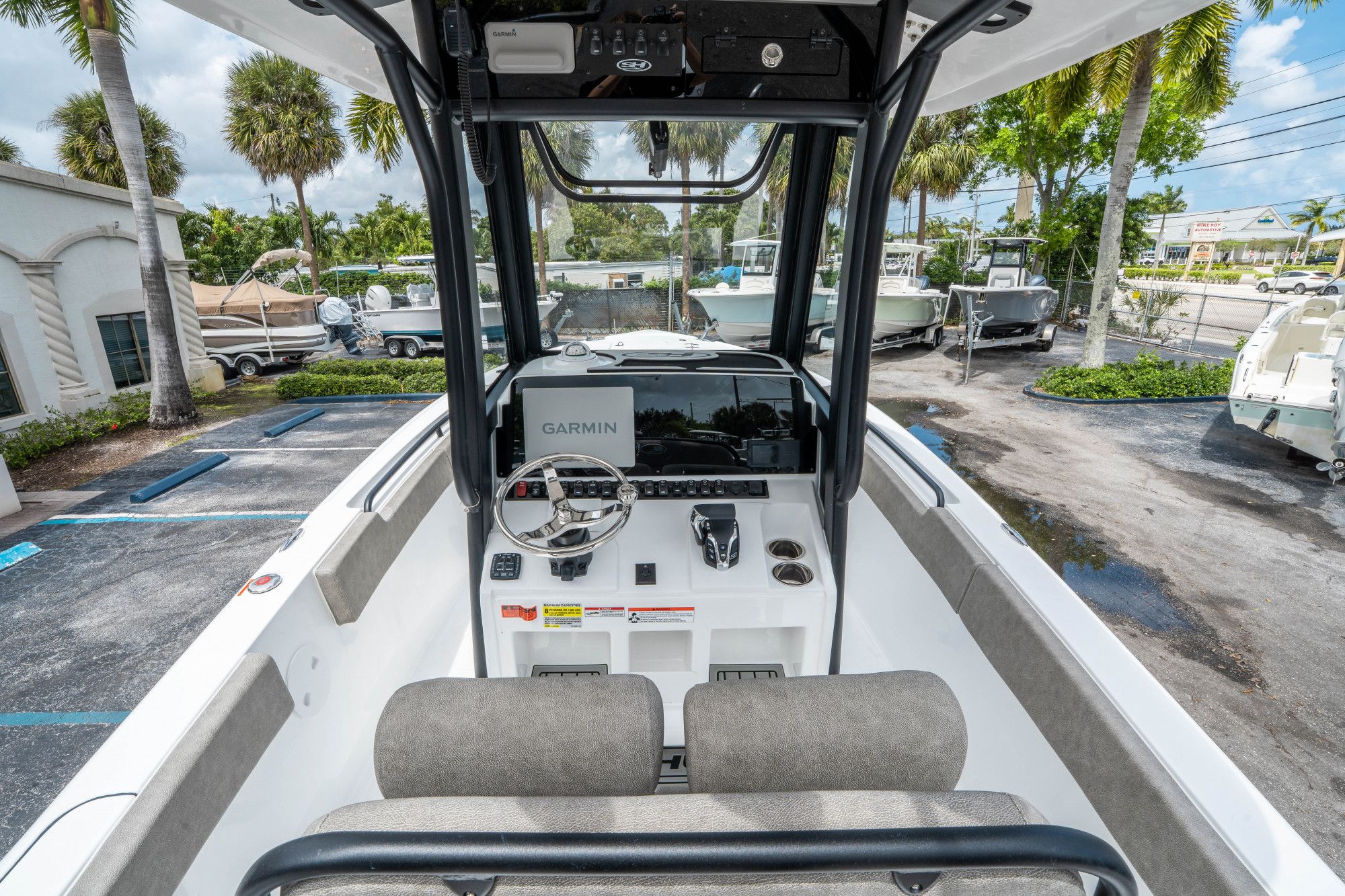 2026 Sea Hunt Ultra 235 SE - 13