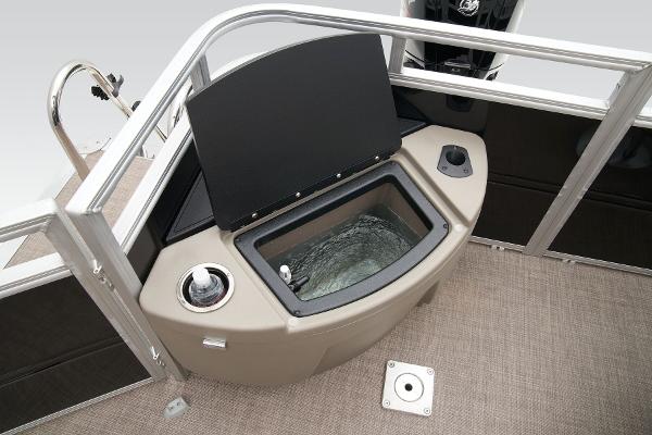 Manufacturer Provided Image: Sun Tracker SportFish 20 DLX
