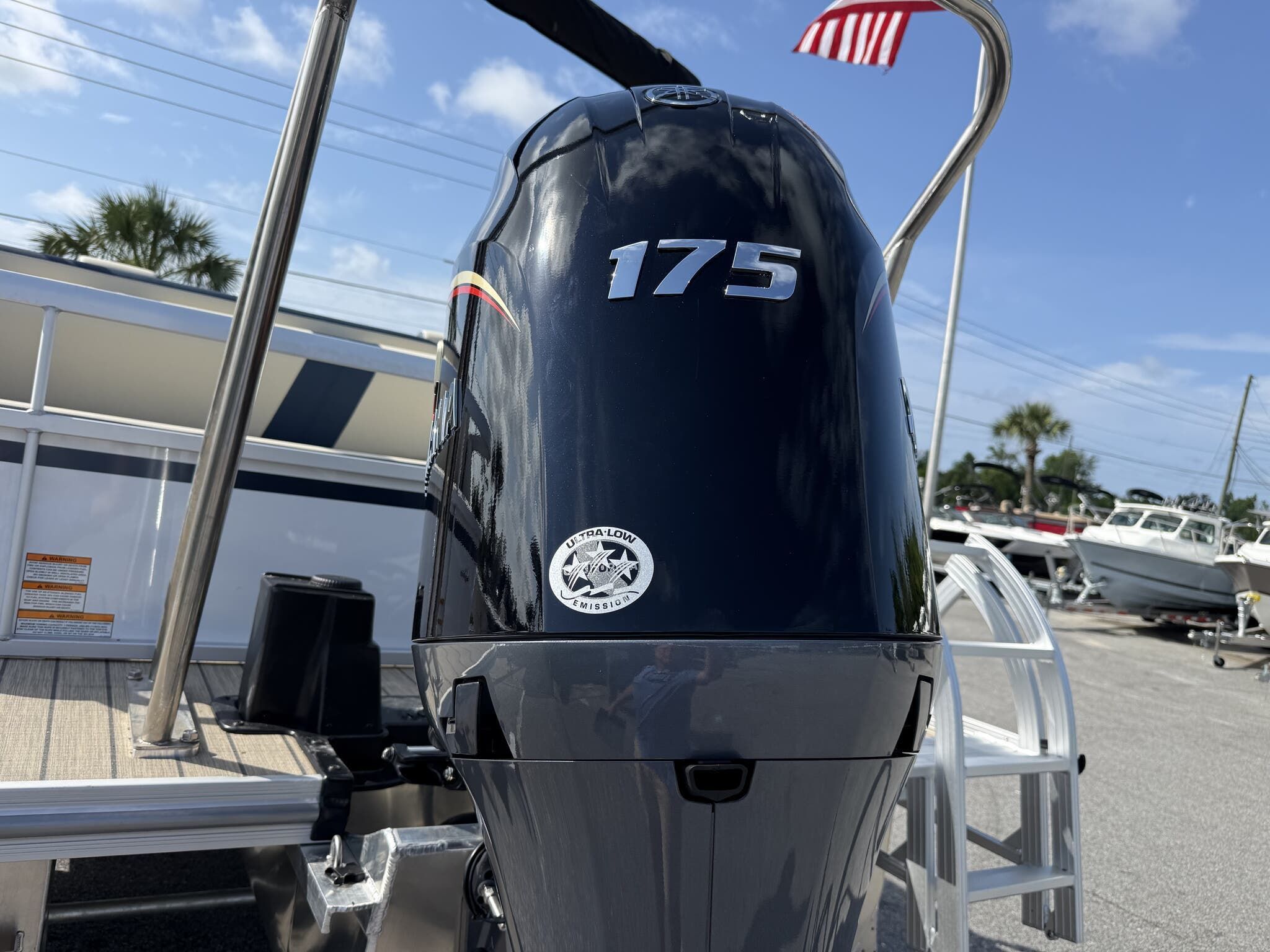 2026 SunCatcher Select Series 322SL-YAMAHA VF175 SHO - 4