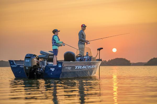 2026 Tracker Pro Guide V-16 SC - 40