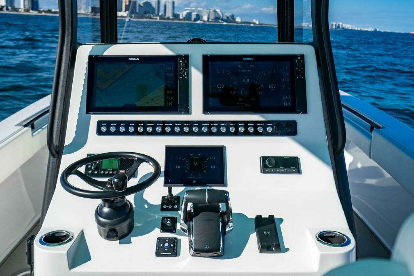 2026 Reef Runner 340 - Image 21