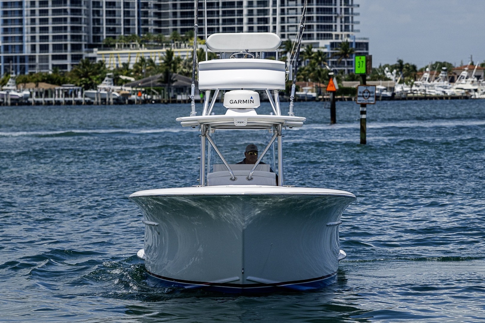 2010 Winter Custom Yachts Center Console - Image 6