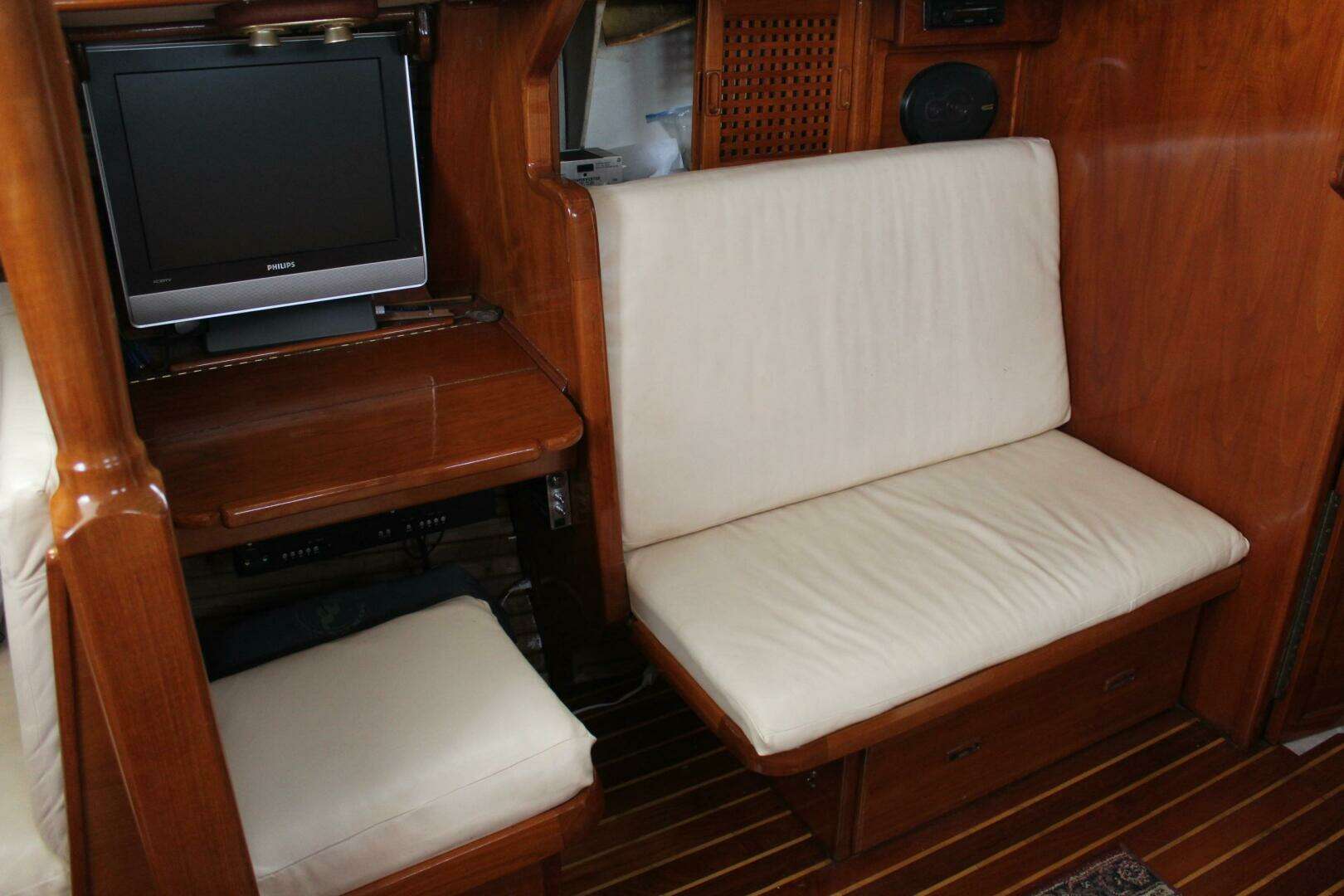 1979 Spencer 53 - Image 9