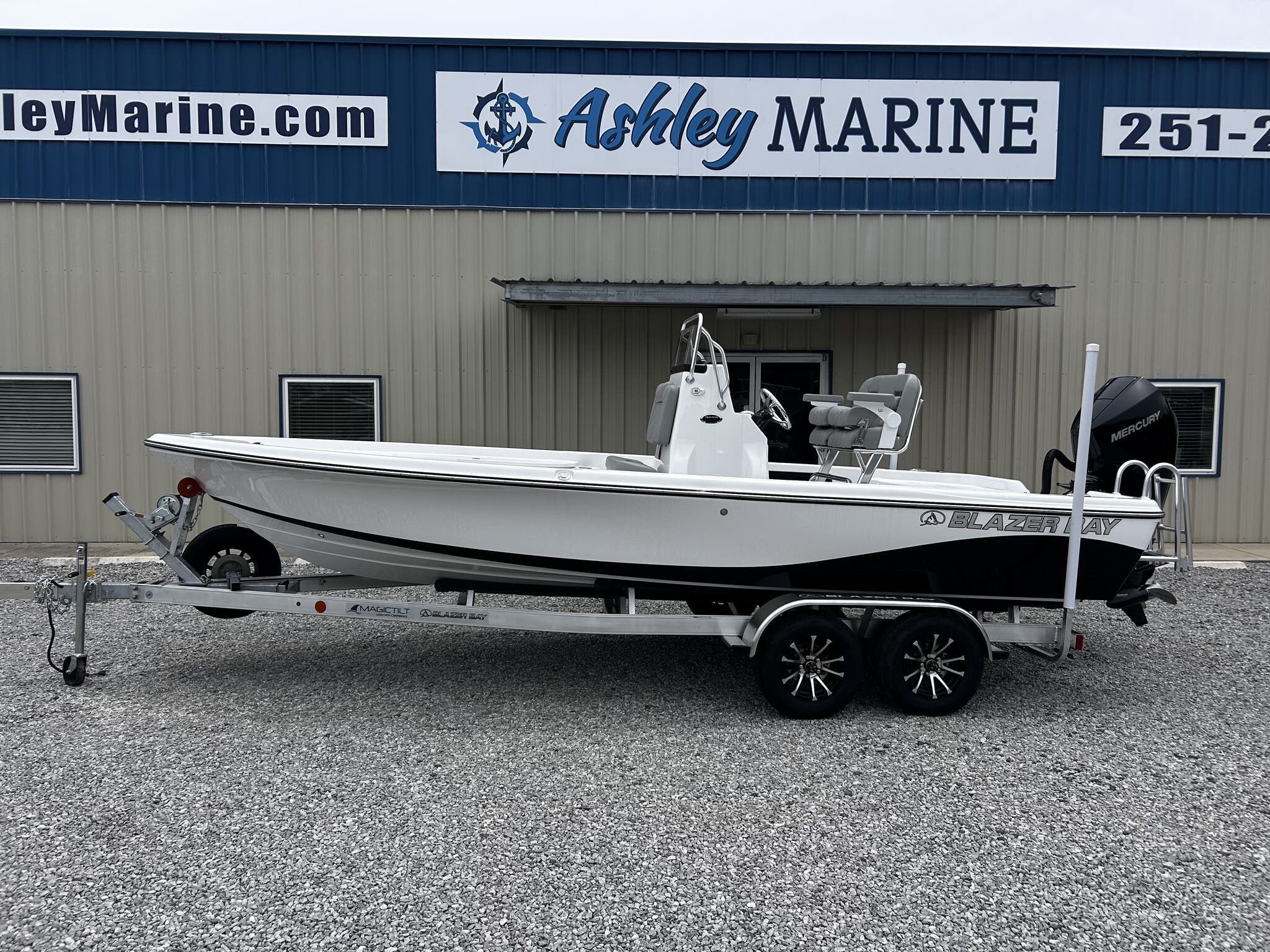 2026 Blazer Bay 2200