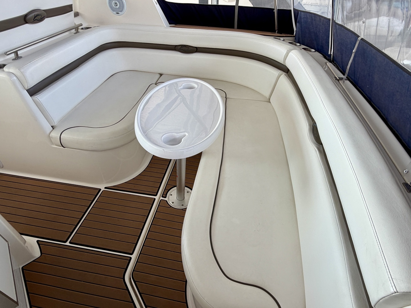 2007 Rinker 350 Express Cruiser - Image 15