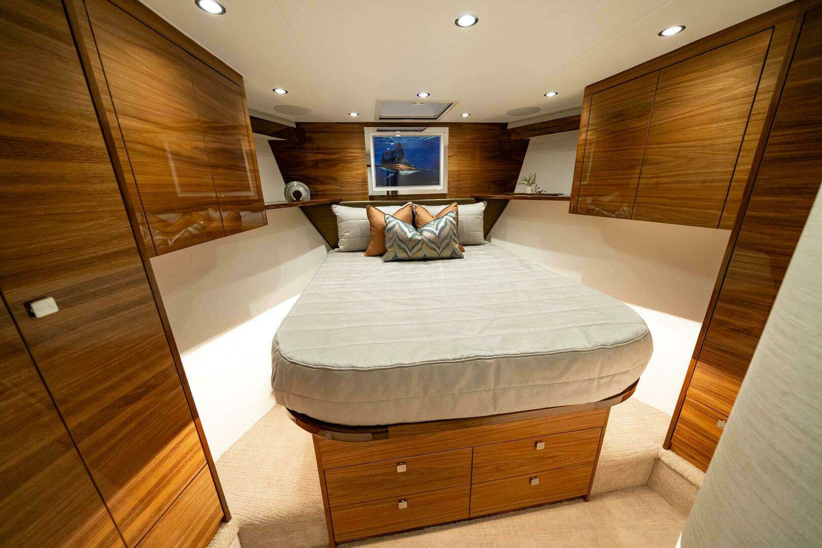 2027 Viking 74 Convertible - Image 21