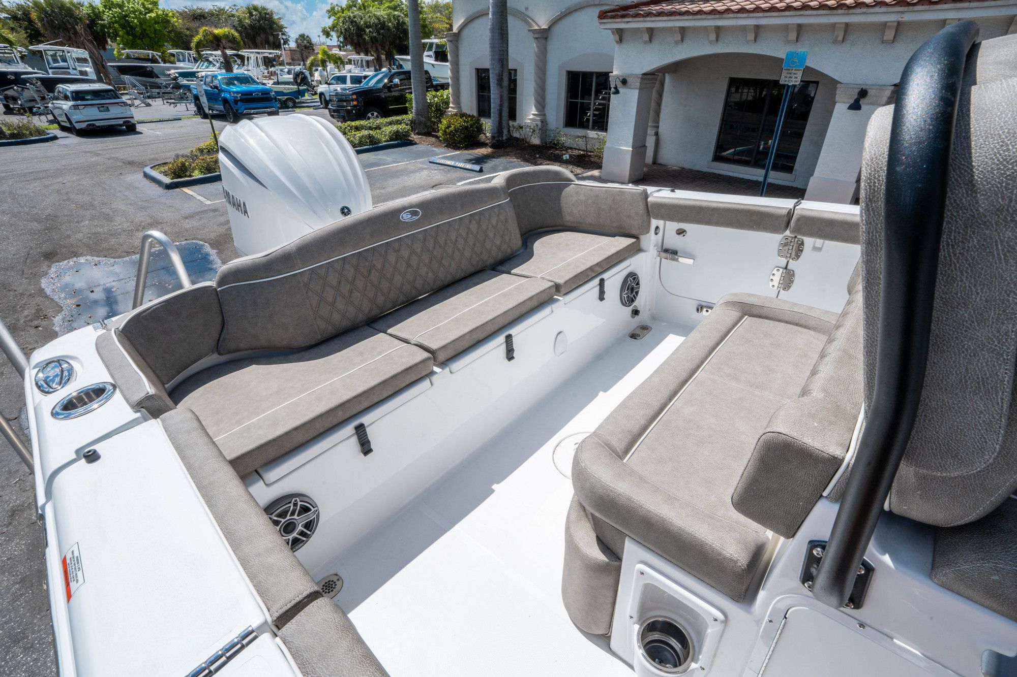 2026 Sea Hunt Ultra 255 SE - 10