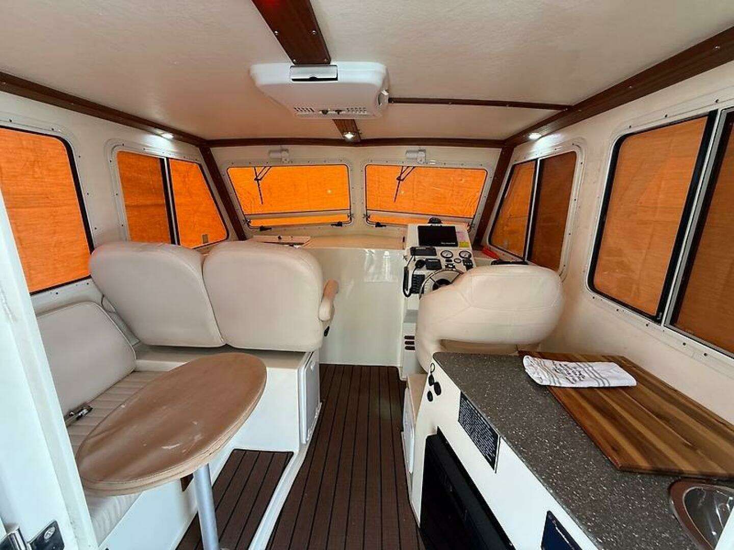 2018 Islander 27 Islander Hardback - Image 35
