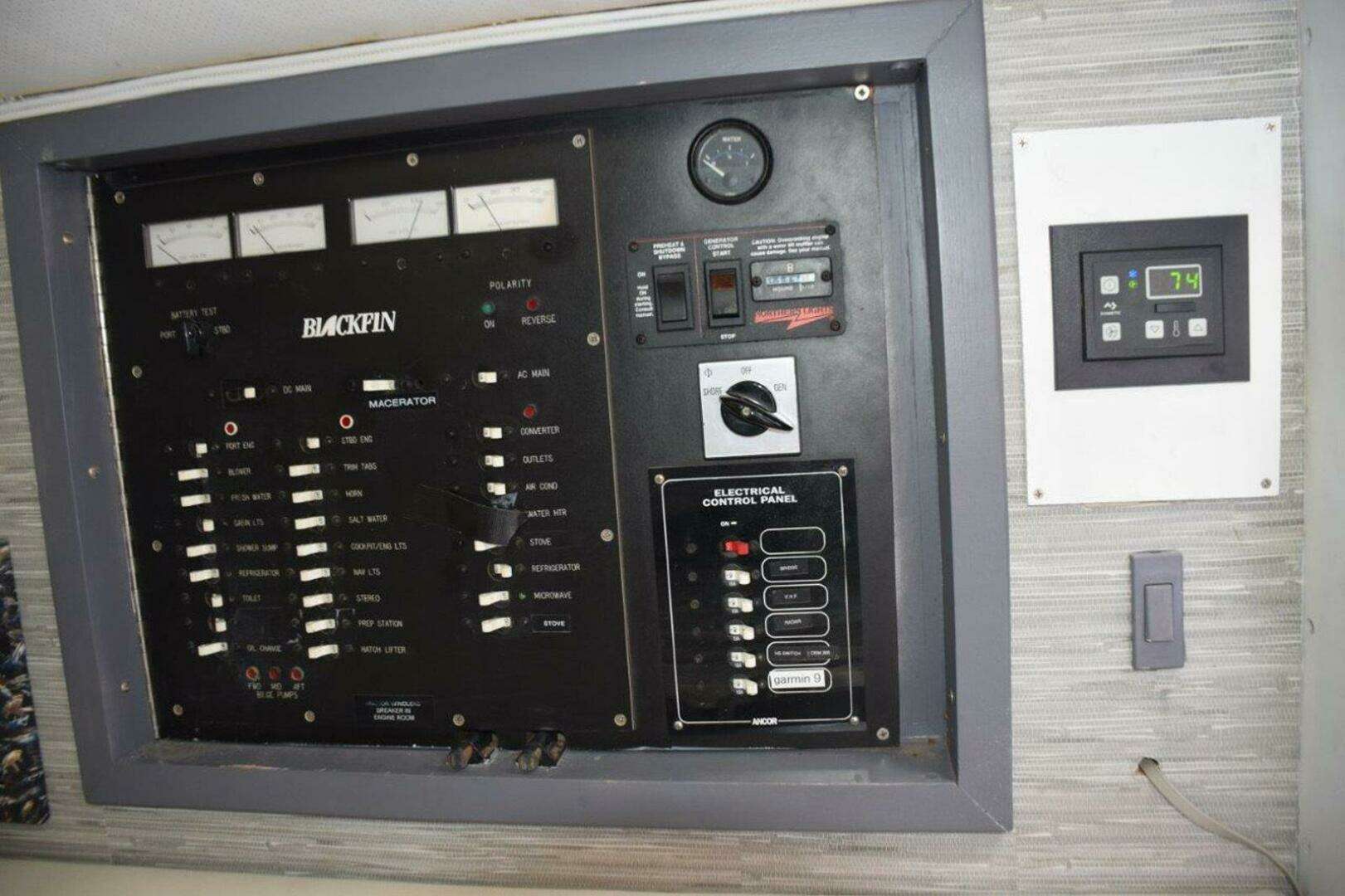 1995 Blackfin Combi 33 - Image 34