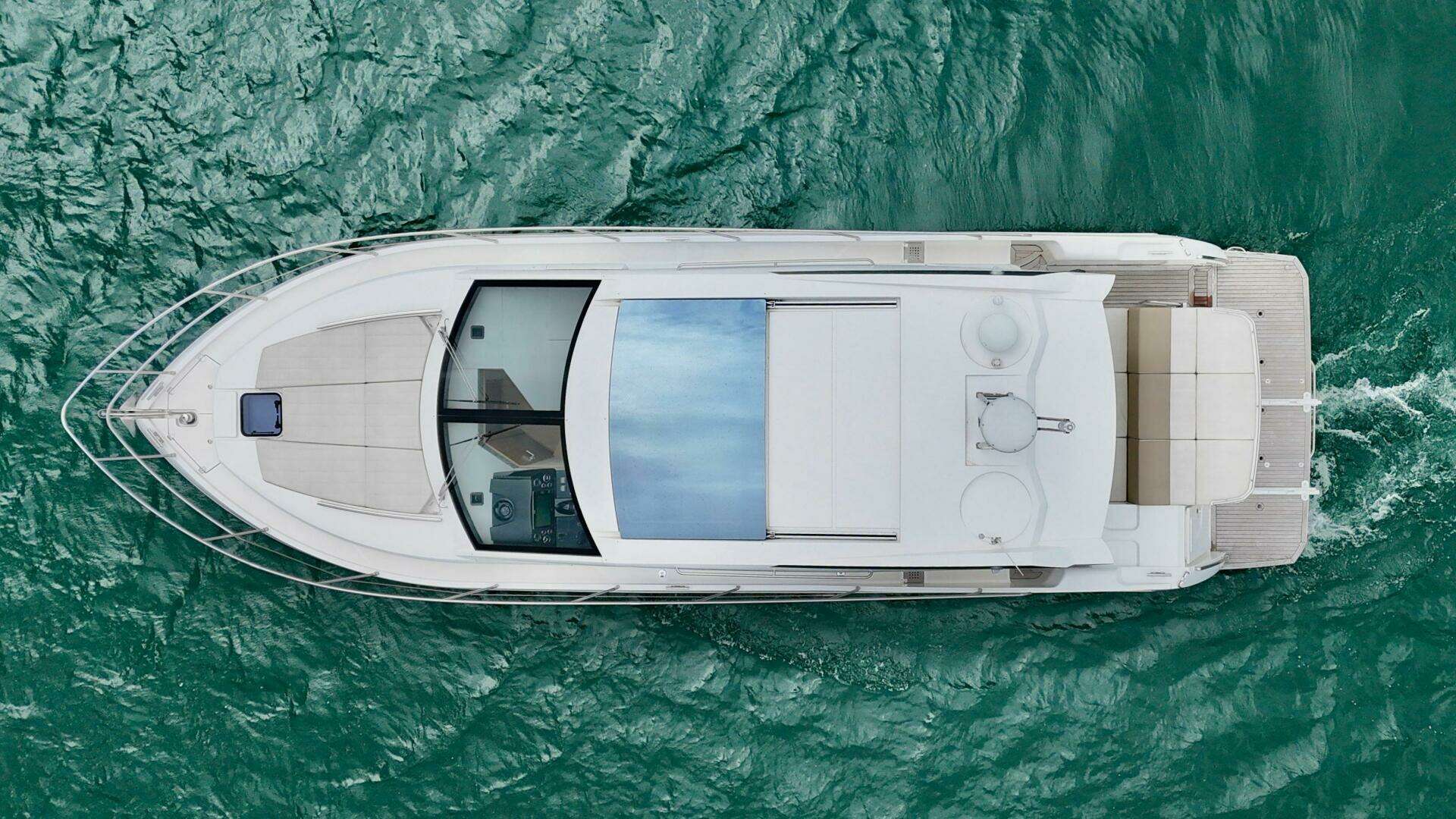 2016 Absolute 45 Sport Yacht - Image 14