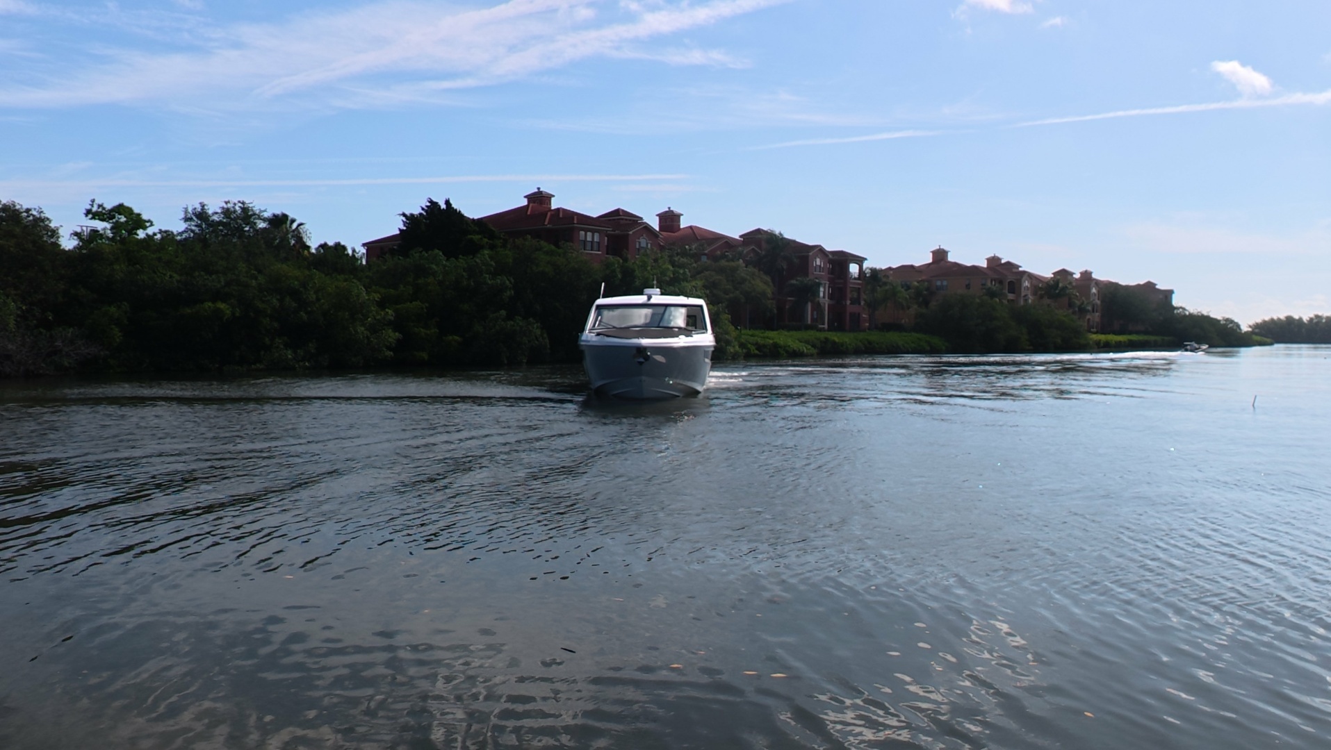 2026 Cruisers Yachts 50GLS OB - Image 6