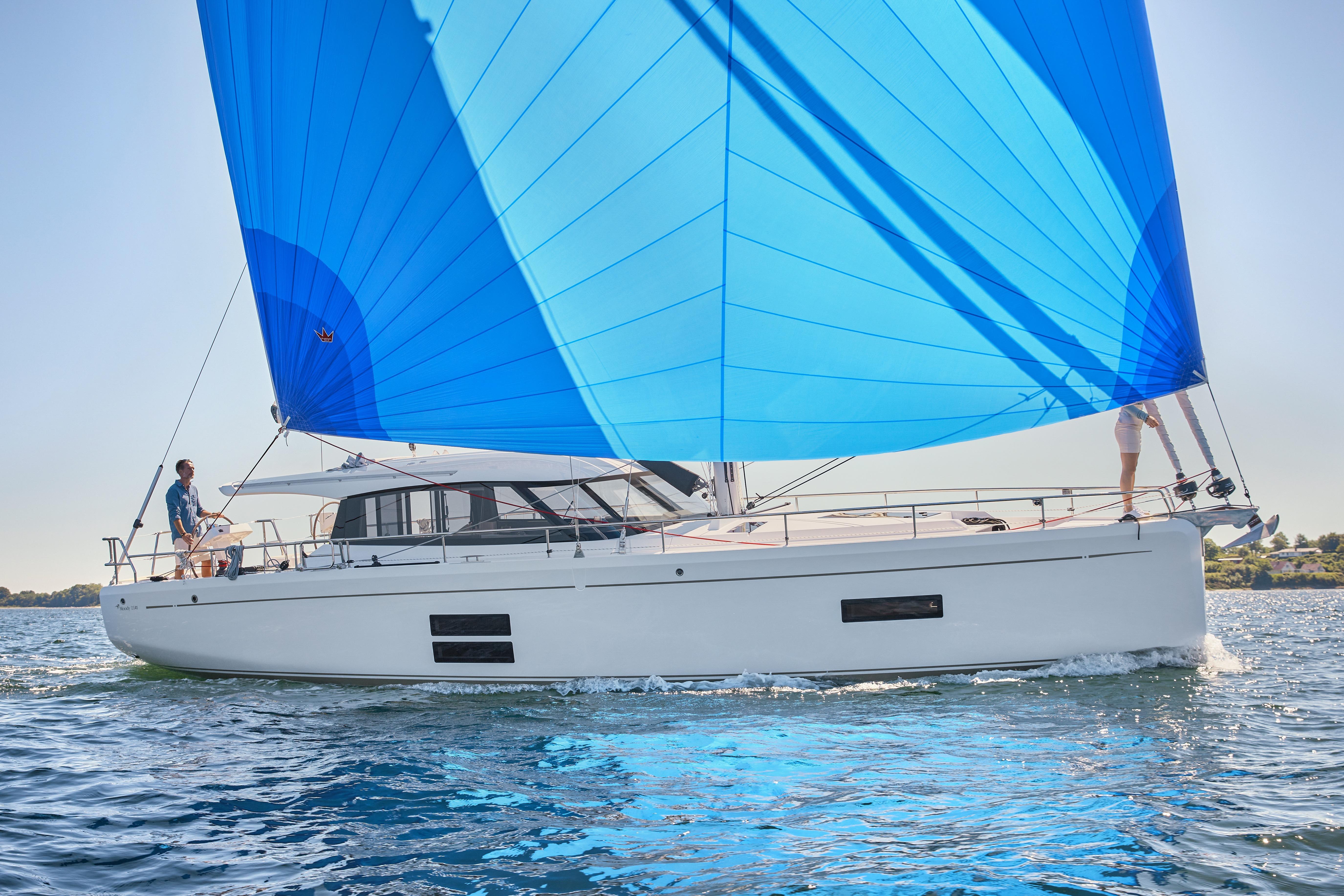 2026 Moody 41 Deck Saloon