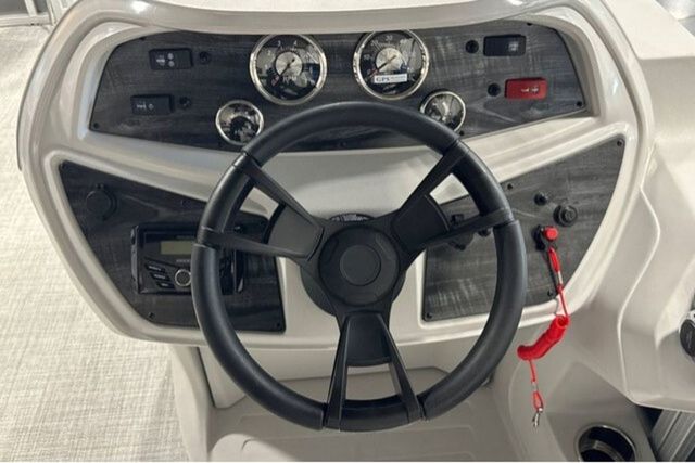 2025 Trifecta SE - 13