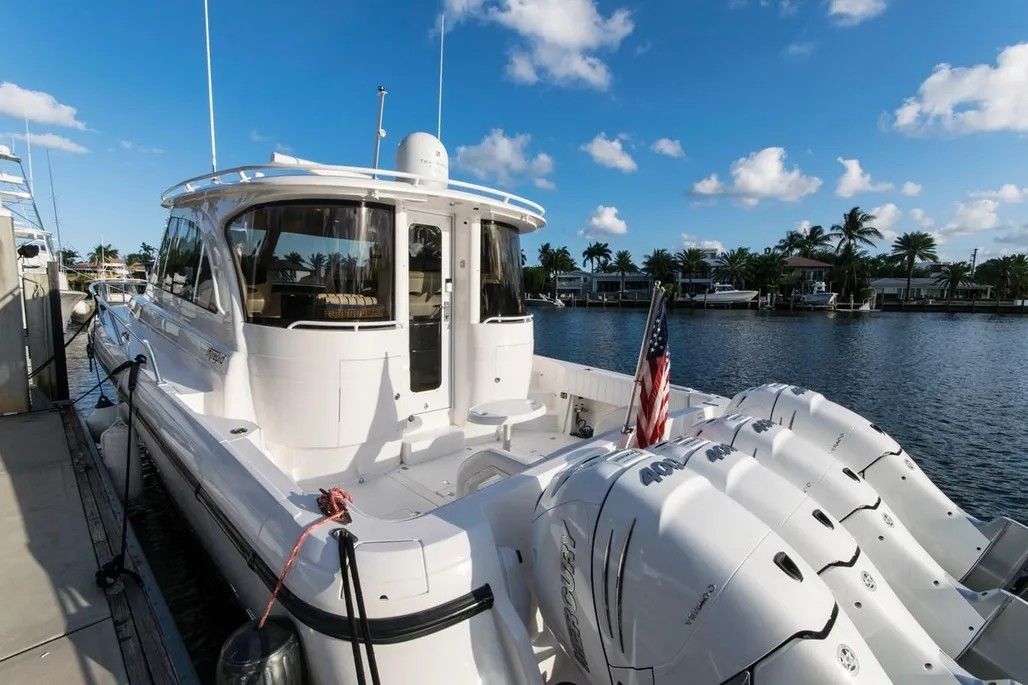 2012 Intrepid 475 - 14