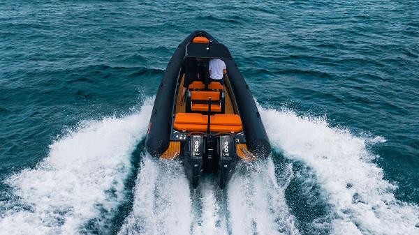2024 Onda Magna boat cruising on open water with dual engines.