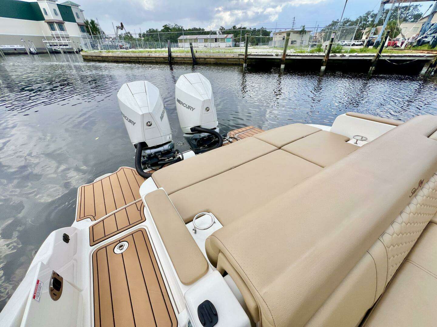 2019 Sea Ray SDX 290 OB - Image 14