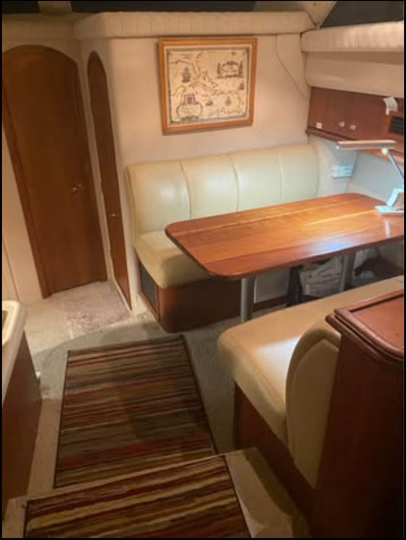 2001 Cruisers Yachts 3750 Motoryacht - 4