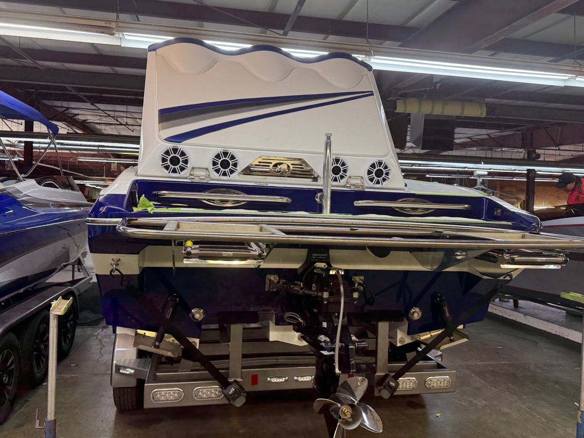 2025 Nordic 29 Deck Boat - 8
