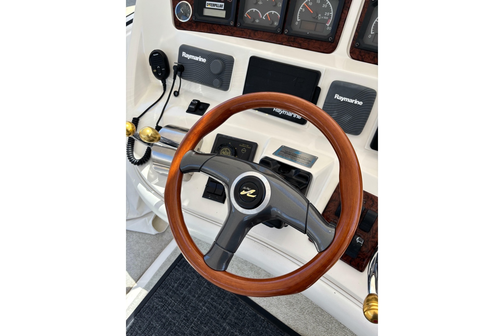 1999 Sea Ray 480 Sedan Bridge - Image 22