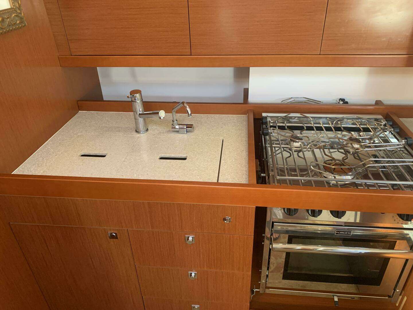 2014 Beneteau 45 - Image 13