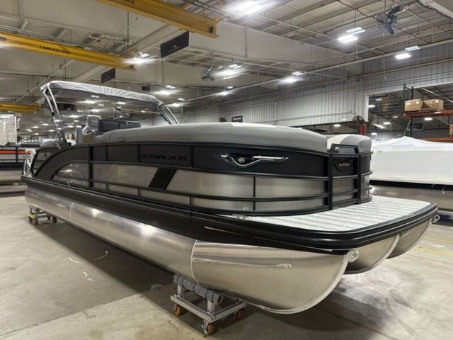 2026 Bennington M Quad Bench 26 MSL Tritoon