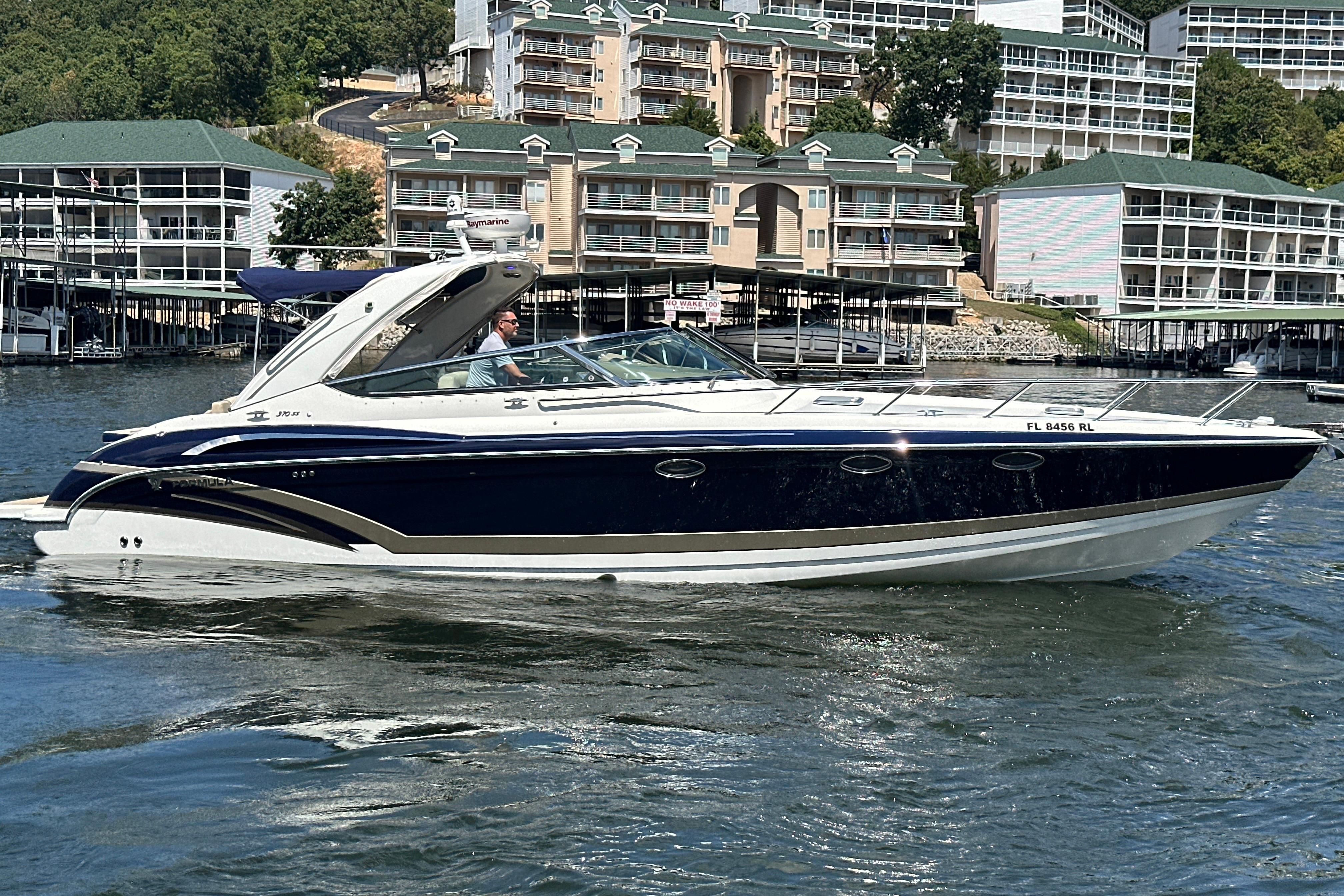 2018 Formula 370 Super Sport