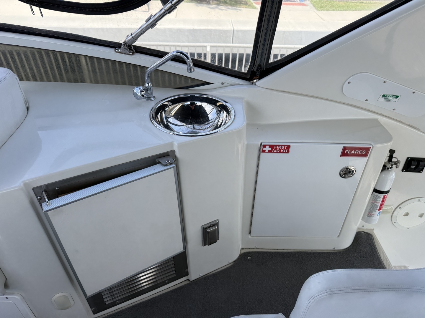 2006 Carver 44 CMY - Image 54