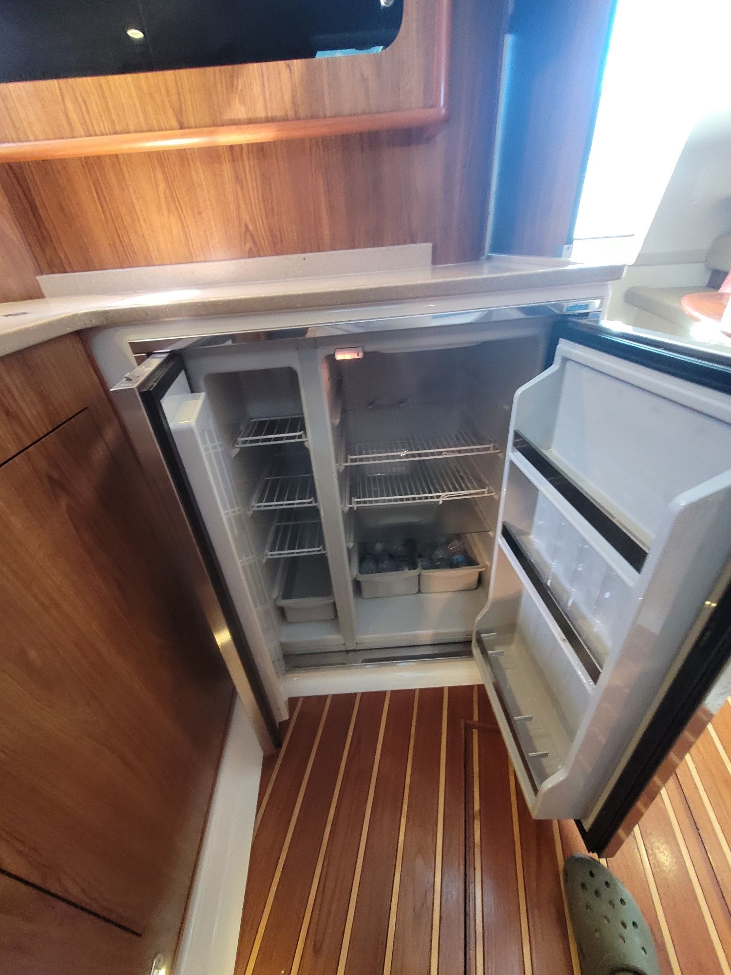2009 Pursuit OS 375 Offshore - 9