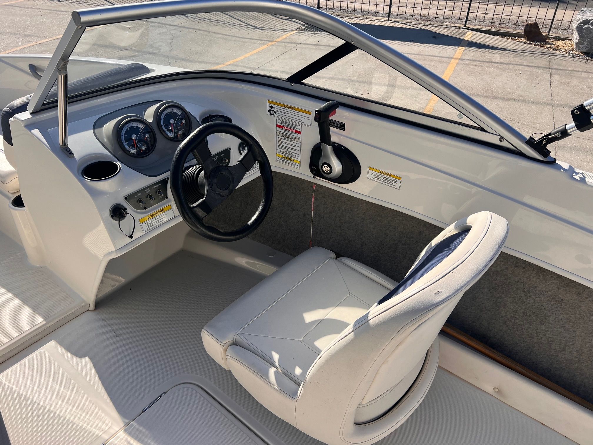 2014 Bayliner 175 Bowrider - 10
