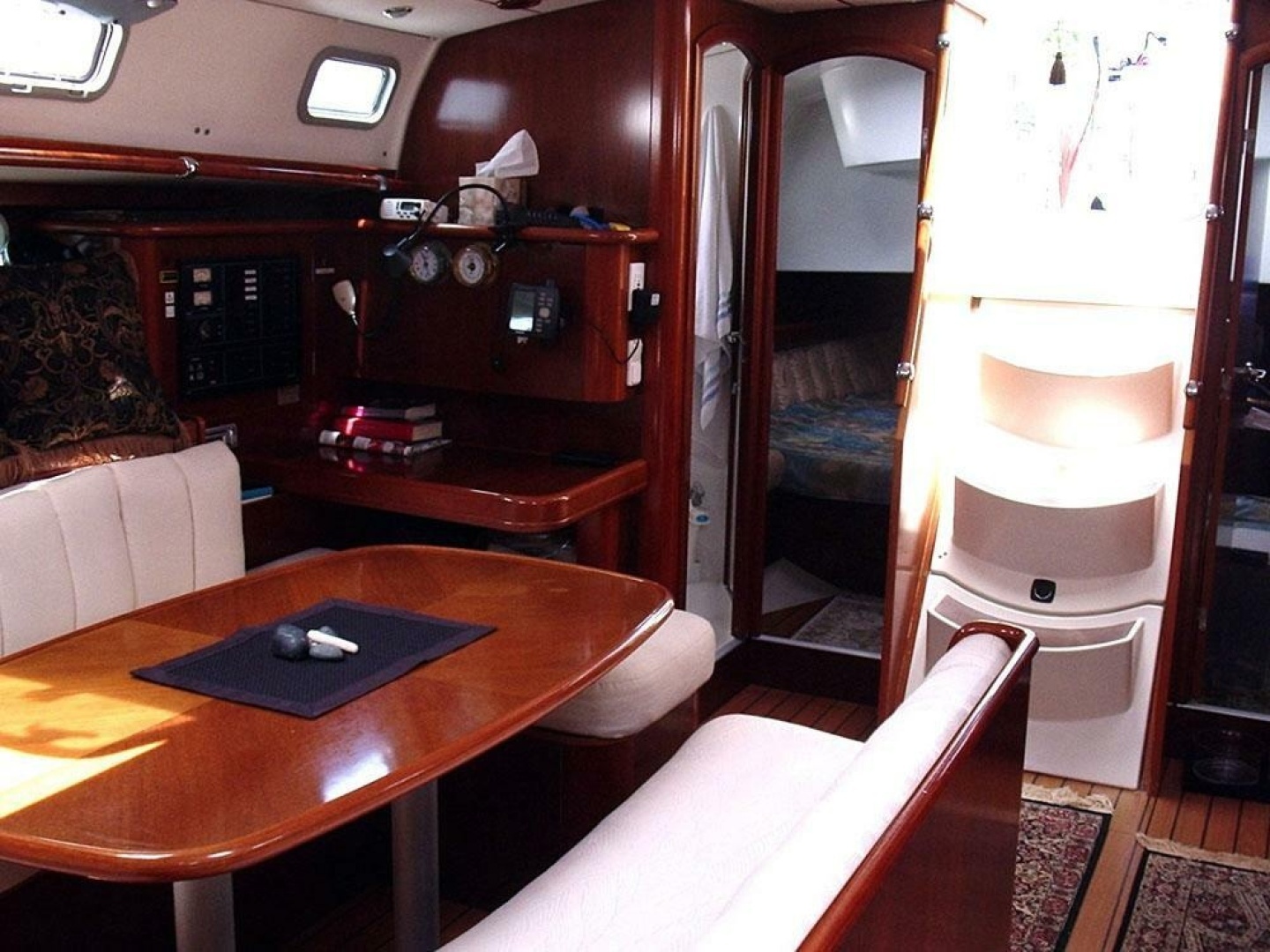 1999 Beneteau Oceanis 461 - Image 24