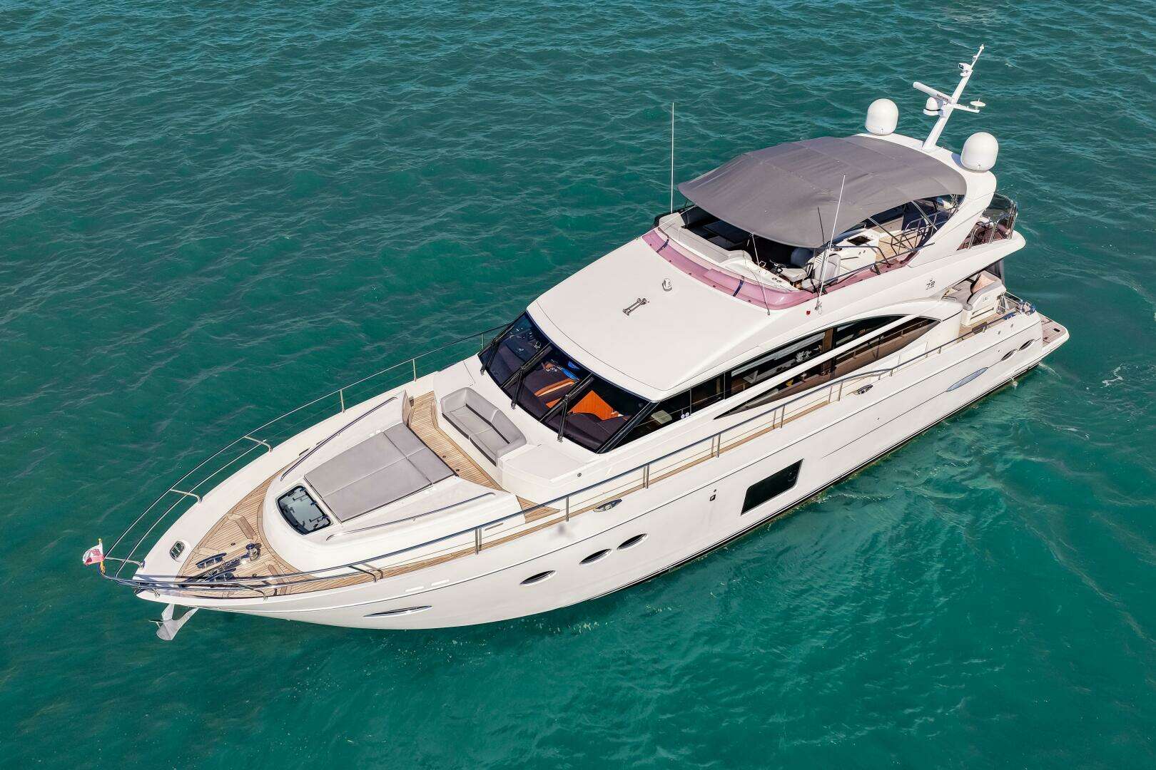 2014 Princess Y72 - Image 31