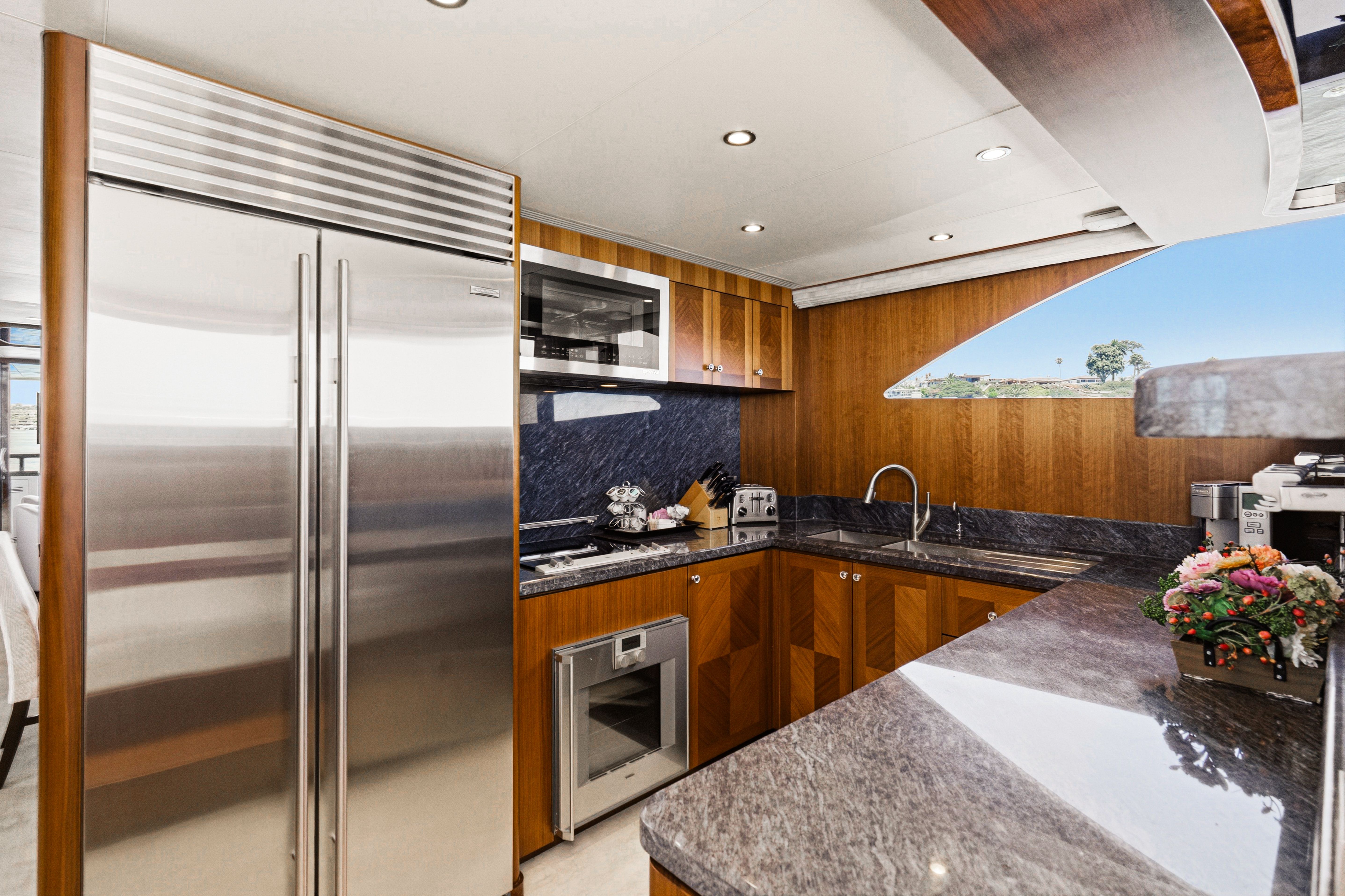 2015 Ocean Alexander 90 Skylounge Motoryacht - 49