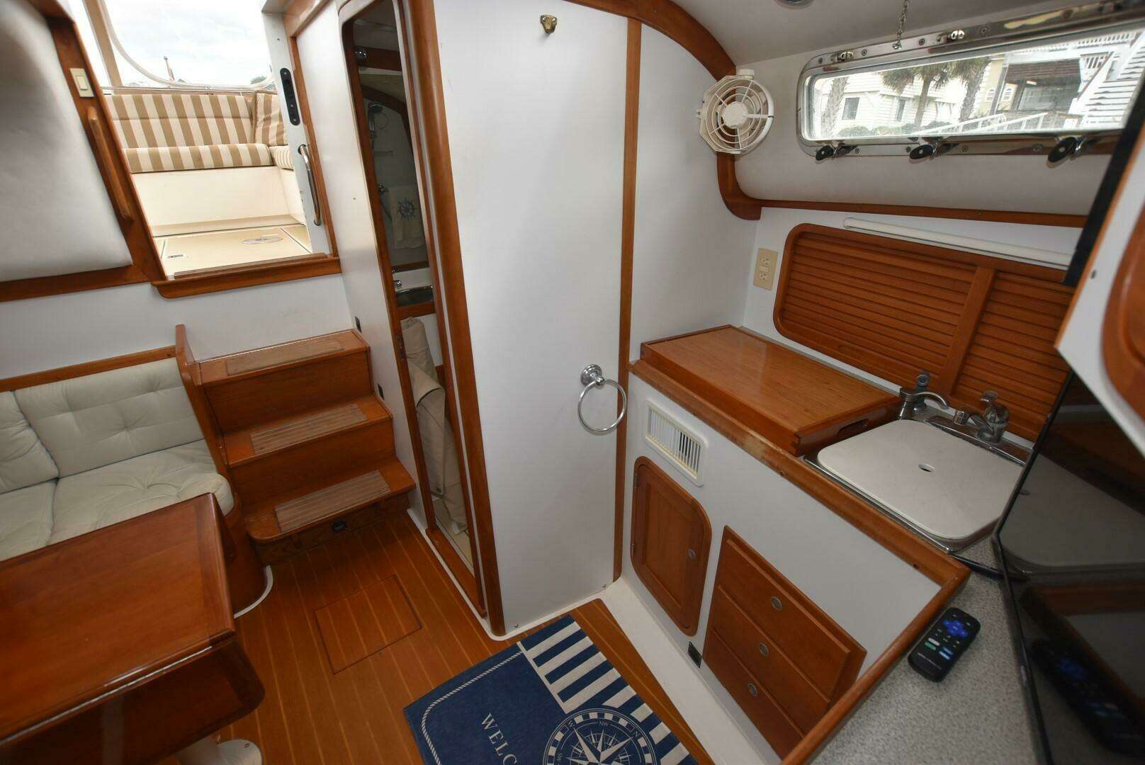 1999 Legacy 34 Express - Image 20